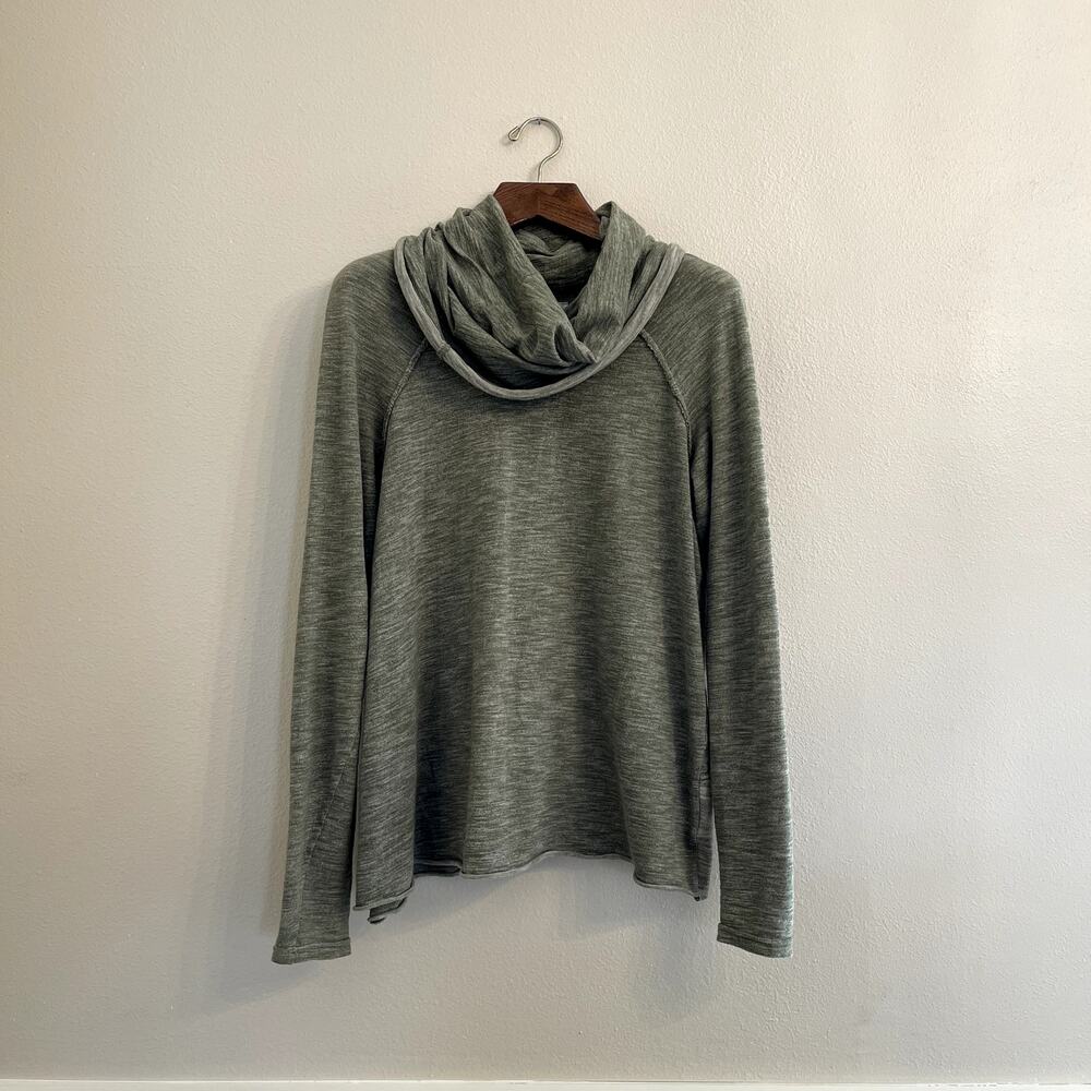 FREE PEOPLE Beach | Women’s Olive Green Cocoon Cowl Neck Pullover Top S/M - Picture 3 of 10